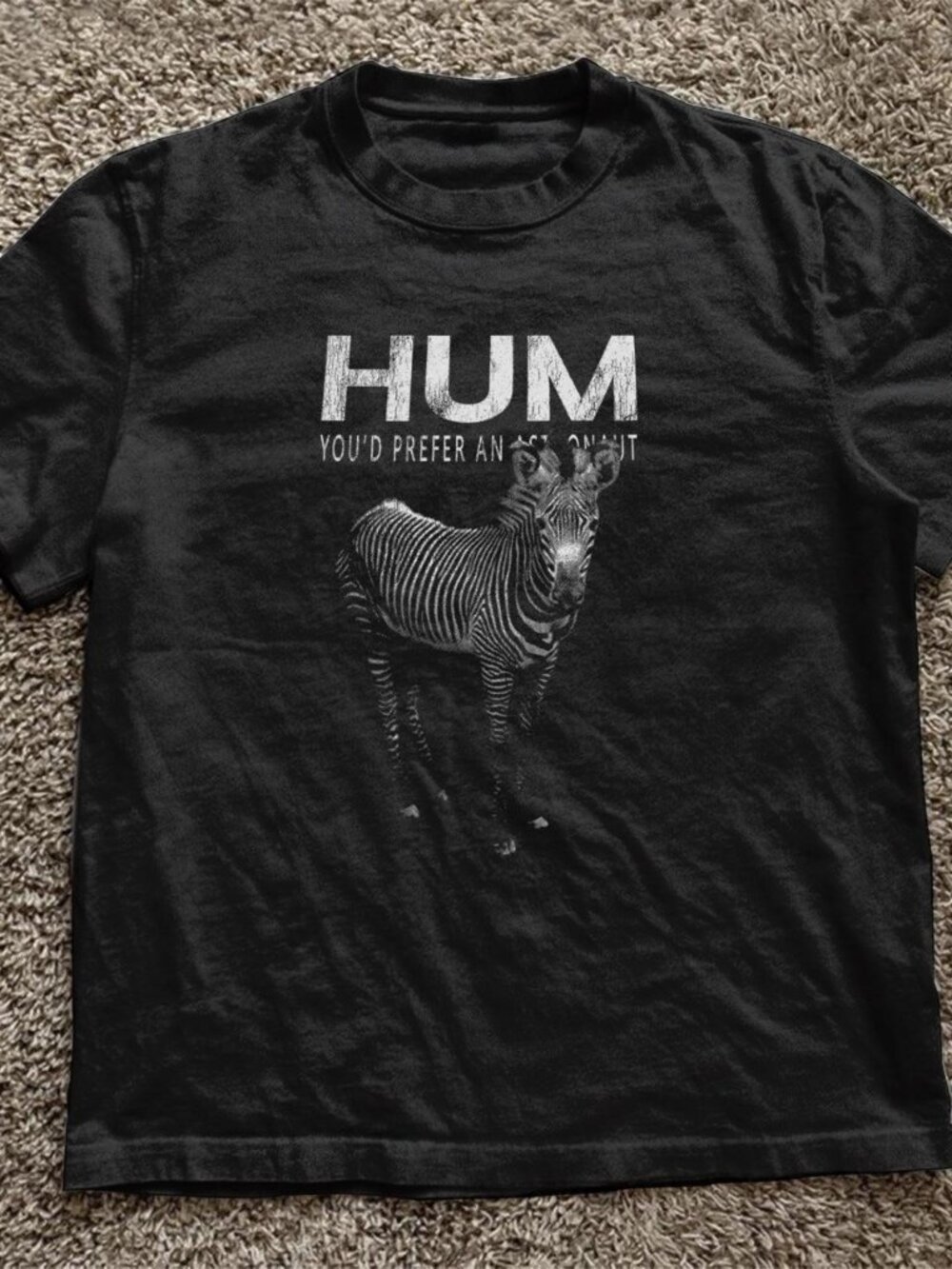 Black HUM band tee